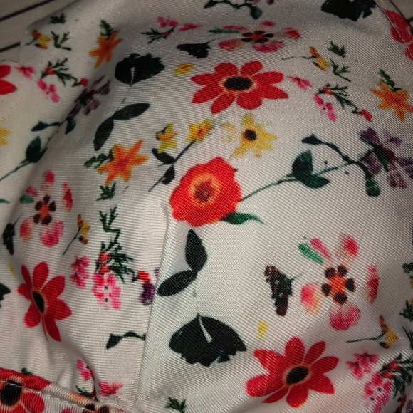 Floral bikini top - Picture 2 of 3